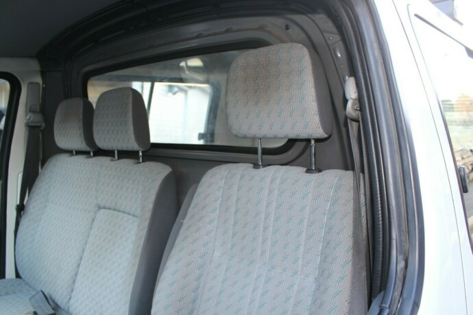 toyota-hiace-diesel-2006-big-16