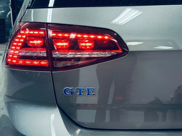 volkswagen-golf-elektrisitetbensin-2016-big-28