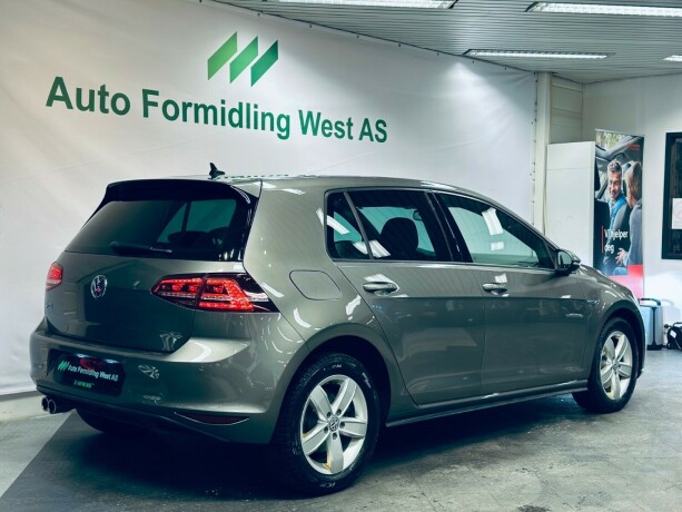 volkswagen-golf-elektrisitetbensin-2016-big-8