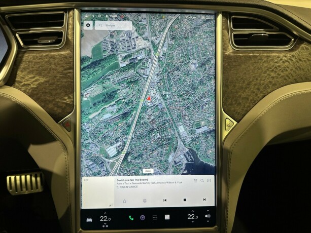 tesla-model-s-elektrisitet-2014-big-17