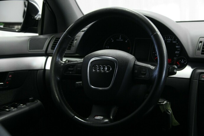 audi-a4-diesel-2008-big-9