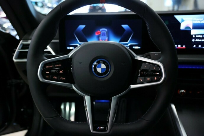 bmw-i4-m50-elektrisitet-2025-big-16