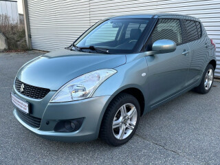 Suzuki | Swift | Bensin | 2011