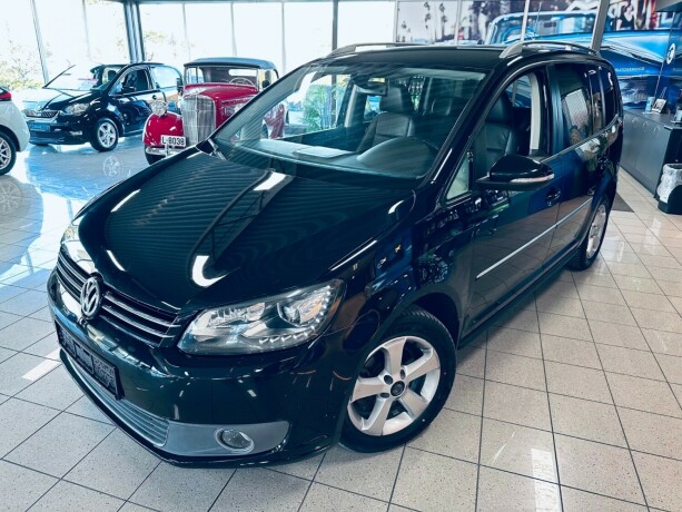 volkswagen-touran-diesel-2012-big-2