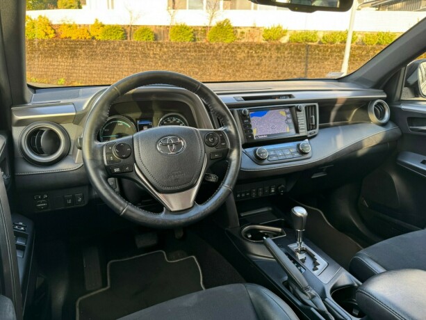 toyota-rav4-elektrisitetbensin-2018-big-9