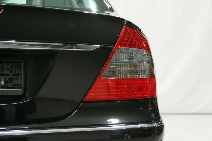 mercedes-benz-e-klasse-diesel-2007-big-32