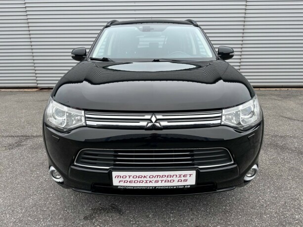 mitsubishi-outlander-elektrisitetbensin-2015-big-8