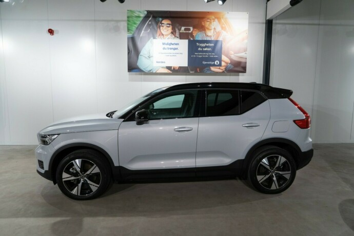 volvo-xc-40-elektrisitet-2022-big-1