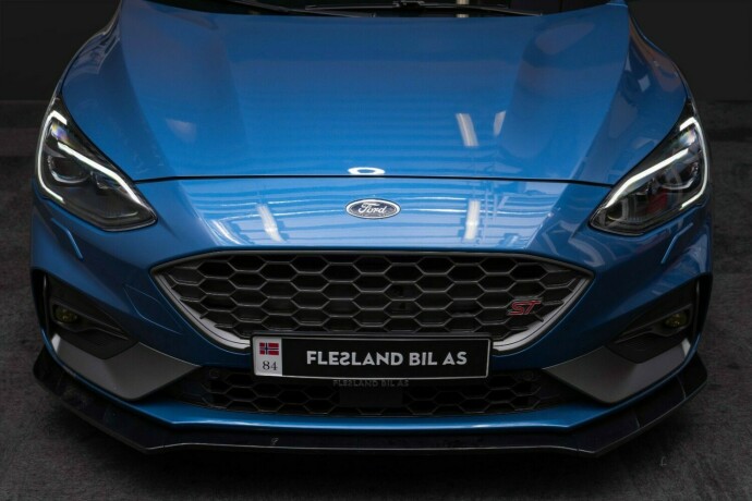 ford-focus-bensin-2020-big-5