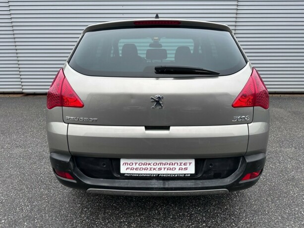 peugeot-3008-diesel-2010-big-10