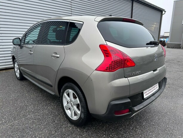 peugeot-3008-diesel-2010-big-2