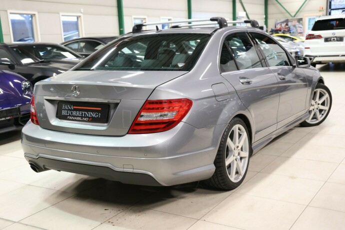 mercedes-benz-c-klasse-bensin-2012-big-2