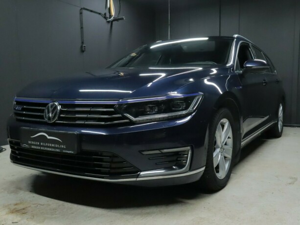 volkswagen-passat-elektrisitetbensin-2017-big-2