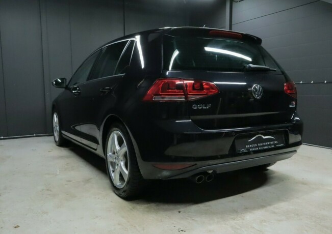 volkswagen-golf-bensin-2015-big-5