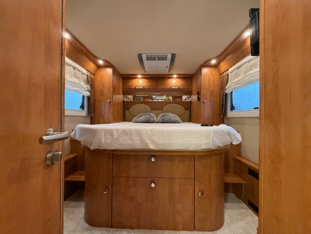 carthago-chic-c-line-xl-58q-queensbed-alde-tandem-diesel-2017-big-67