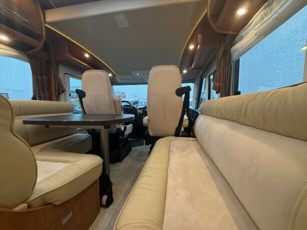 carthago-chic-c-line-xl-58q-queensbed-alde-tandem-diesel-2017-big-21