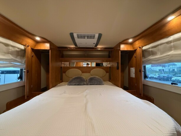 carthago-chic-c-line-xl-58q-queensbed-alde-tandem-diesel-2017-big-76