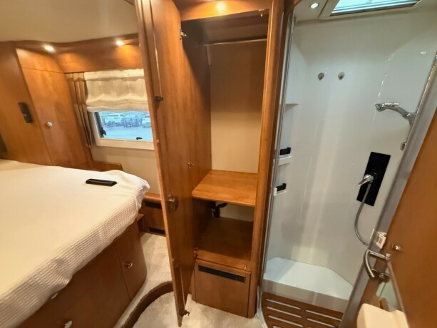 carthago-chic-c-line-xl-58q-queensbed-alde-tandem-diesel-2017-big-63