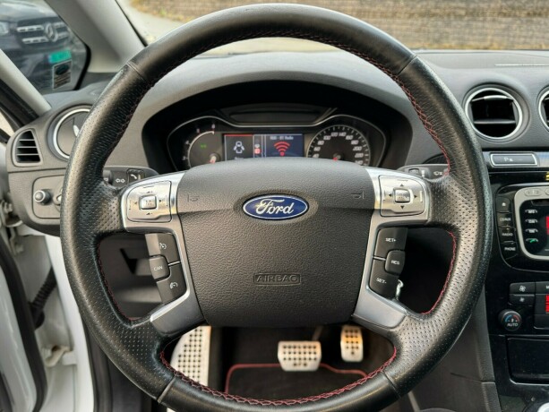 ford-s-max-diesel-2011-big-11