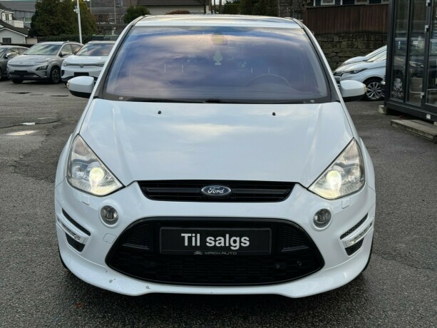 ford-s-max-diesel-2011-big-1