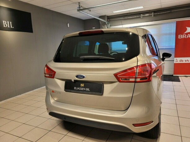 ford-b-max-bensin-2013-big-6