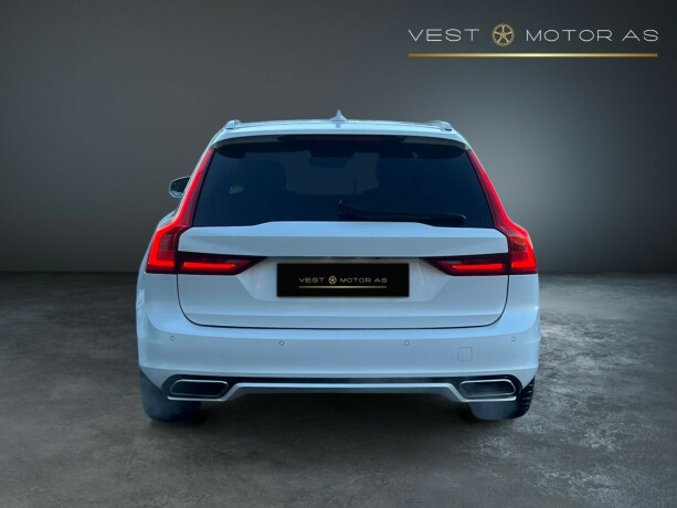 volvo-v90-elektrisitetbensin-2019-big-5