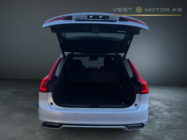 volvo-v90-elektrisitetbensin-2019-big-6