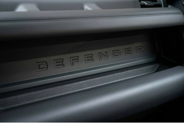 land-rover-defender-elektrisitetdiesel-2023-big-37