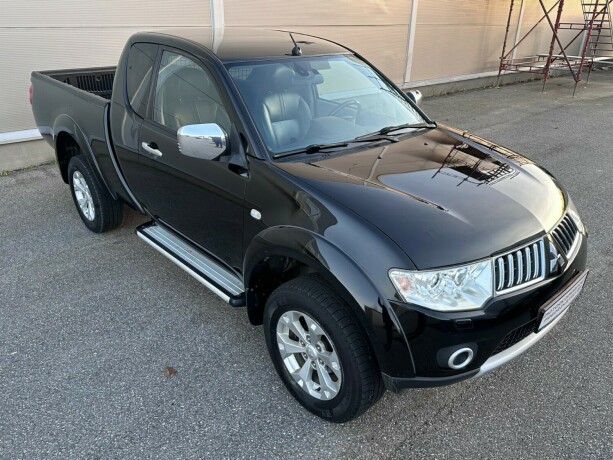 mitsubishi-l200-diesel-2012-big-4