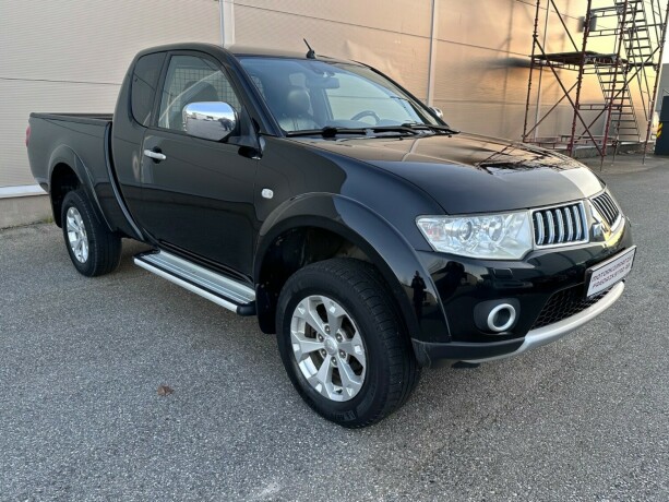 mitsubishi-l200-diesel-2012-big-1