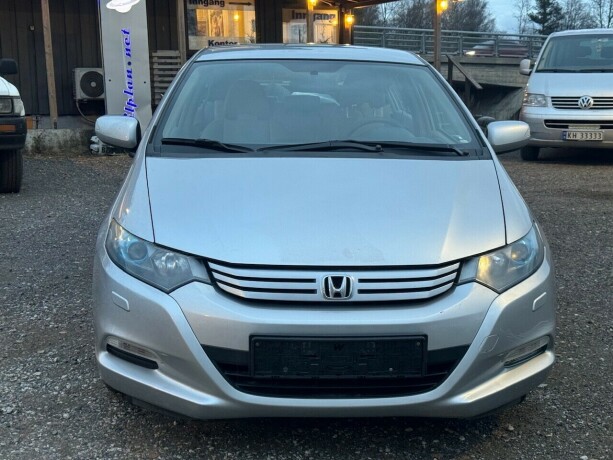 honda-insight-bensin-2010-big-1