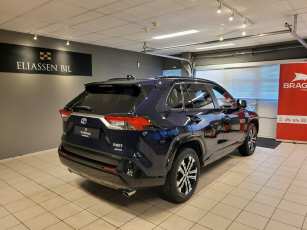 toyota-rav4-elektrisitetbensin-2021-big-5