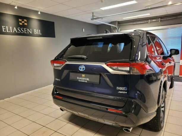 toyota-rav4-elektrisitetbensin-2021-big-6