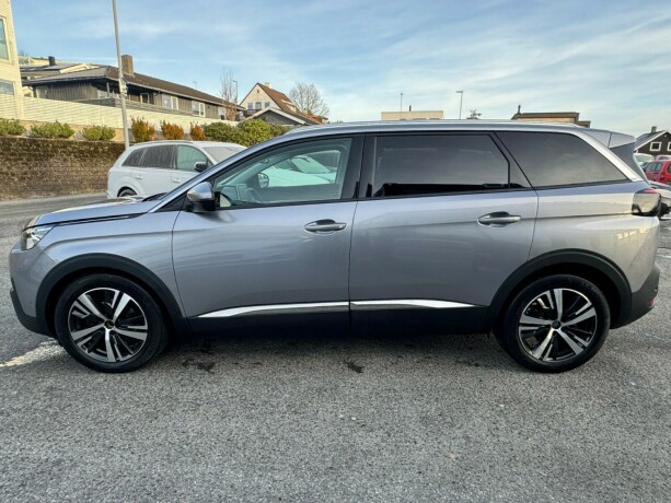 peugeot-5008-diesel-2018-big-6