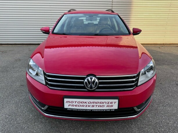 volkswagen-passat-diesel-2012-big-8