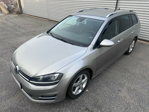 volkswagen-golf-bensin-2015-big-5