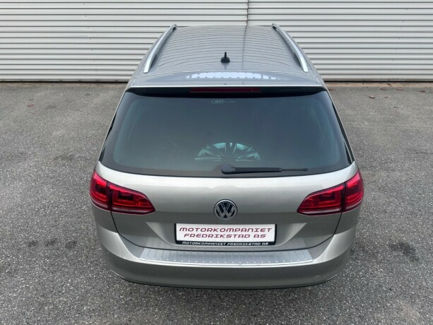 volkswagen-golf-bensin-2015-big-11