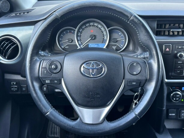 toyota-auris-diesel-2014-big-15