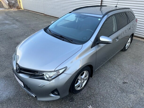 toyota-auris-diesel-2014-big-5