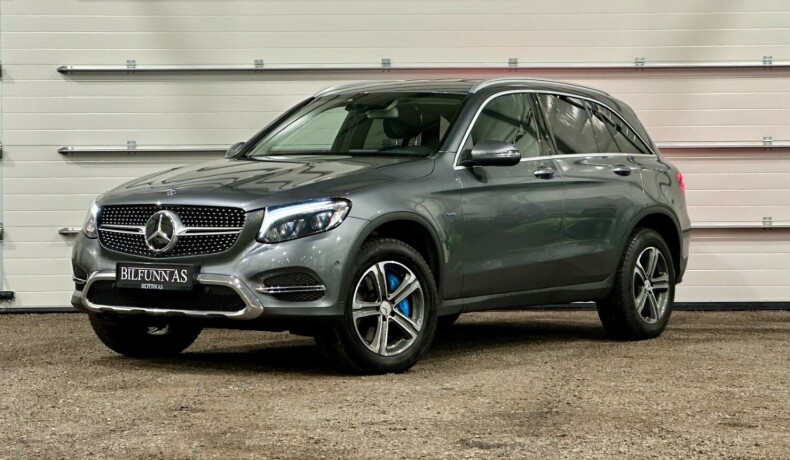 mercedes-benz-glc-elektrisitetbensin-2017-big-7