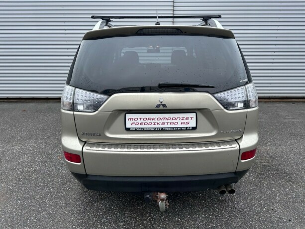 mitsubishi-outlander-diesel-2008-big-10