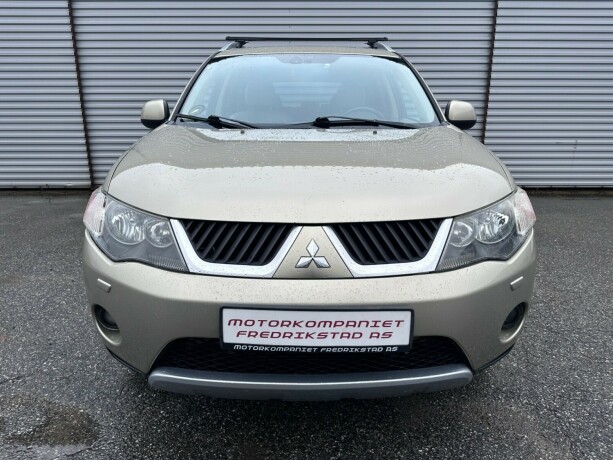 mitsubishi-outlander-diesel-2008-big-8