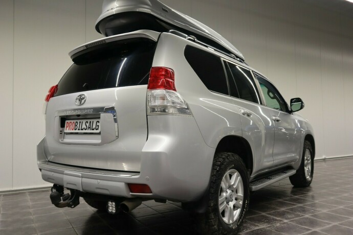 toyota-land-cruiser-diesel-2010-big-17