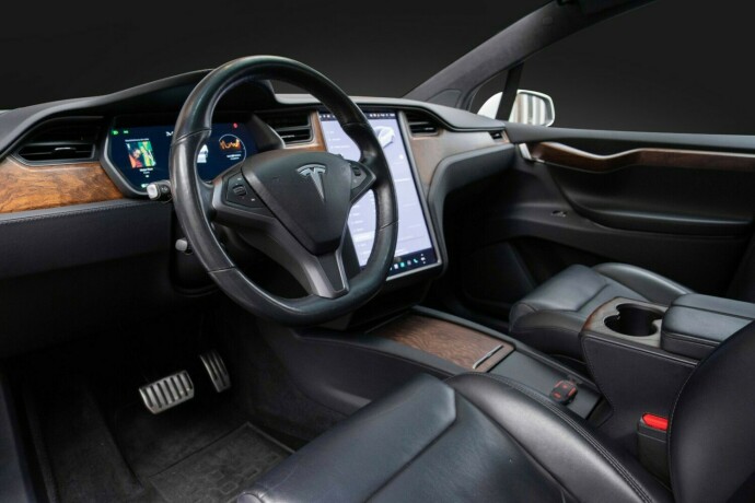 tesla-model-x-elektrisitet-2019-big-25