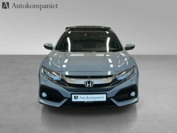 honda-civic-bensin-2018-big-1