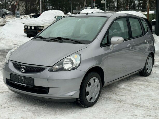 honda-jazz-bensin-2006-big-2