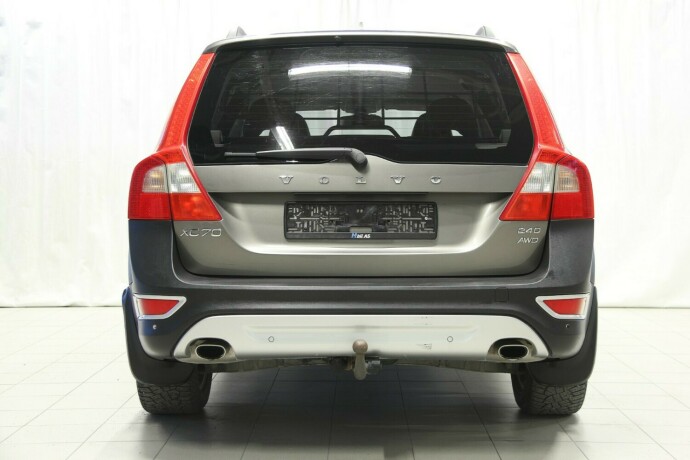 volvo-xc-70-diesel-2010-big-3