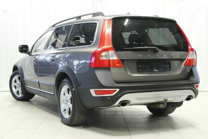 volvo-xc-70-diesel-2010-big-4