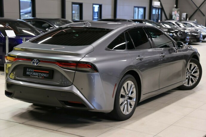 toyota-mirai-hydrogen-2022-big-2