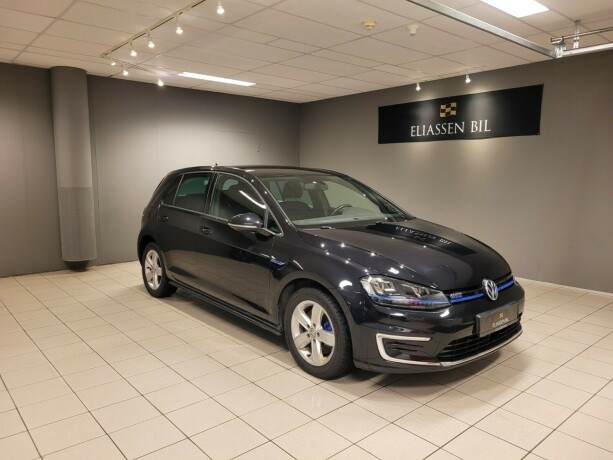 volkswagen-golf-elektrisitetbensin-2016-big-1